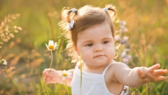 NE GOVORITE OVIH 5 REČENICA SVOJOJ ĆERKI Terapeutkinja tvrdi da ozbiljno utiču na razvoj njene ličnosti, više štete nego koristi