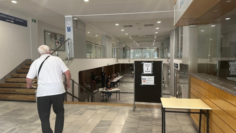 GRADSKI ODBOR SNS NIŠ PORUČIO OPOZICIJI: Zarad istine, ovo su zapisnici objavljeni na biračkom mestu (FOTO)