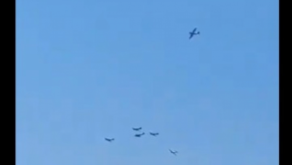 IMA MRTVIH I POVREĐENIH Snimljen trenutak jezivog sudara aviona na aeromitingu (VIDEO)
