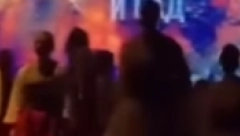 BEOGRAĐANI OSTALI ZATEČENI OVIM PRIZOROM Devojka se hvata za glavu, ne zna šta ju je snašlo - mladiću svi tapšu (VIDEO)