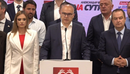 MAGIČNA REČ KRAĐA Opozicija nije znala kako da se izvadi za debakl na Vračaru, pa posle osam dana smislila nebulozu