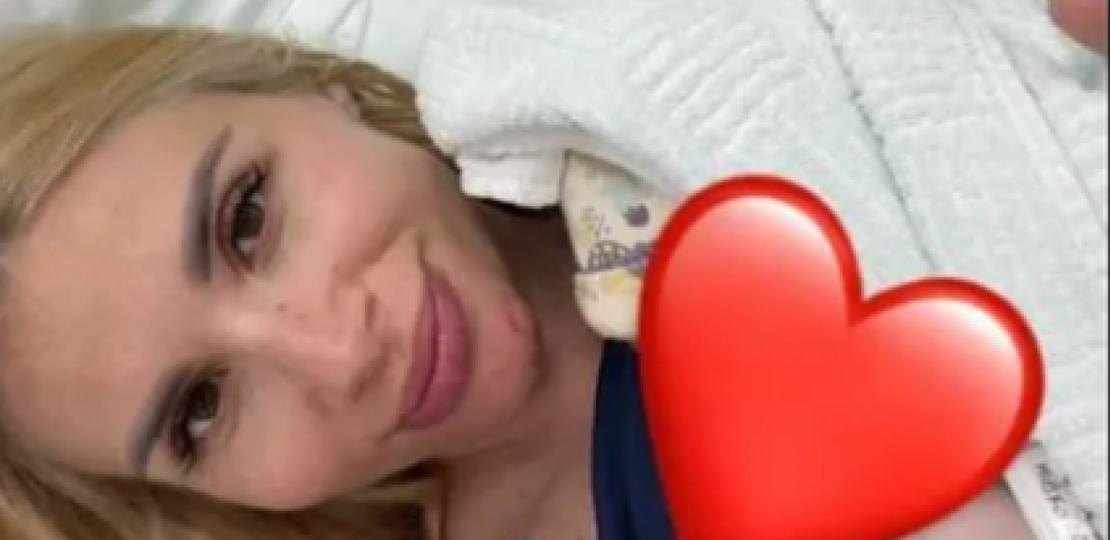 PORODILA SE ATRAKTIVNA VODITELJKA! Čestitke pljušte sa svih strana, a sinu dala ime koje nosi jaku simboliku!