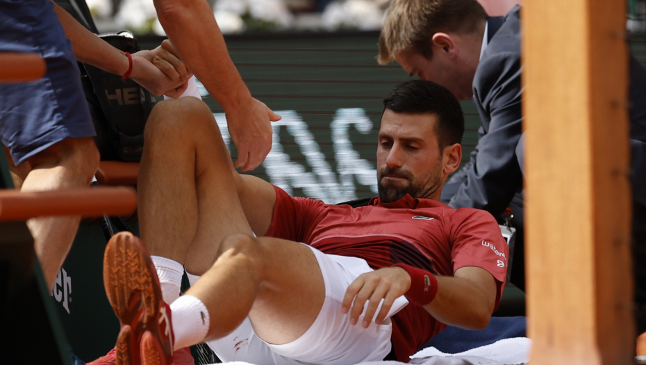 POZNATI ŠIROM SVETA PRUŽILI PODRŠKU POVREĐENOM NOVAKU! Slavni glumac mu uputio emotivne reči, oglasila se i ova pevačica!