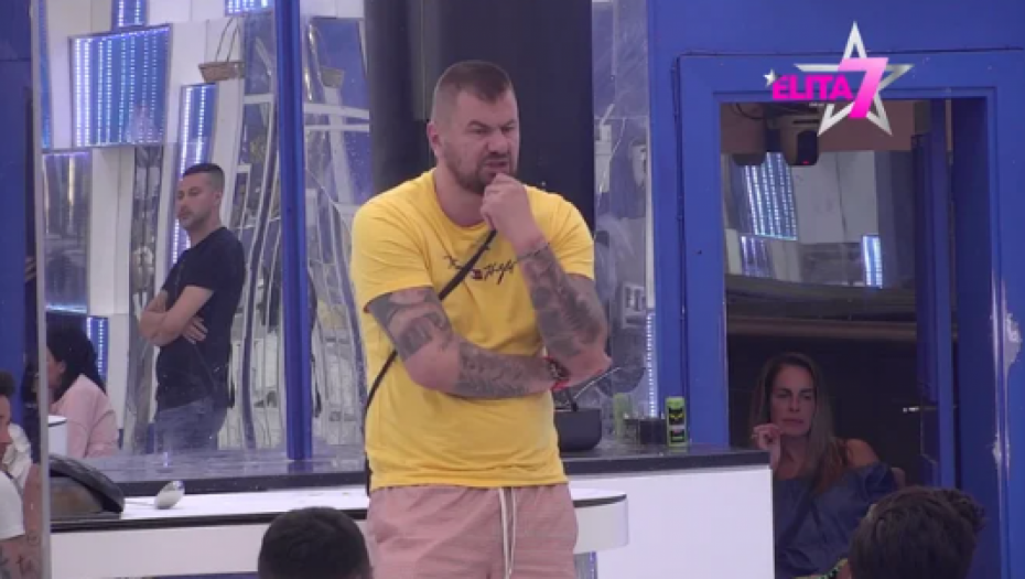 JANJUŠ IZGOVORIO OVE REČI ANELI AHMIĆ! Šok u emisiji uživo, voditelj zanemeo, uspela da izusti samo jedno!