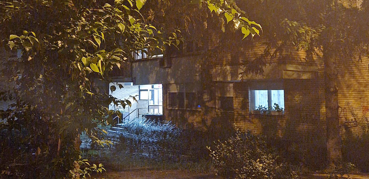 OVO JE ZGRADA U MIRIJEVU U KOJOJ SU PRONAĐENA TELA MAJKE I SINA Bila u fazi raspadanja (FOTO)