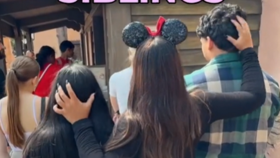 SVI SU JOJ SE RUGALI Influenserka otišla u Diznilend, pa gorko zažalila zbog odluke (VIDEO)
