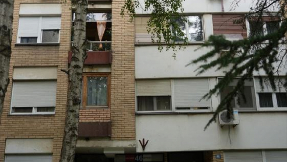 VELIKA TRAGEDIJA U NIŠU Misteriozni pad  tinejdžerke (18) sa solitera na ulicu