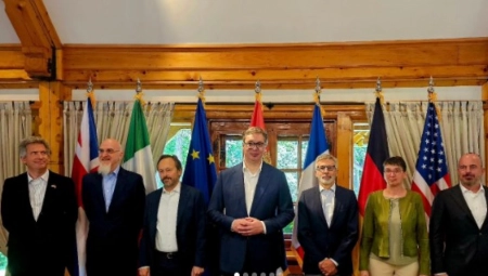 "NE ODUSTAJEMO OD KONSTRUKTIVNE I ODGOVORNE POLITIKE": Predsednik Vučić se sastao sa ambasadorima Kvinte (FOTO)