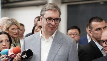 ZA MENE SU IZBORI ZAVRŠENI, POTPUNO SAM POSVEĆEN 2027. GODINI Vučić: Nemam vremena da se bavim time ko će gde da formira vlast