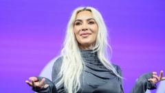 KIM KARDAŠIJAN ISKOPIRALA ROĐENU ĆERKU Fanovi se okomili kada su videli najnovije slike rijaliti zvezde, kažu da joj krade slavu