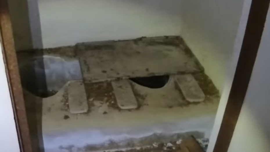 ISTRAŽIVAČ OTKRIO TAJNI BUNKER NADOMAK SRBIJE Nalazi se između dva groblja, a unutra - ovo! (VIDEO)