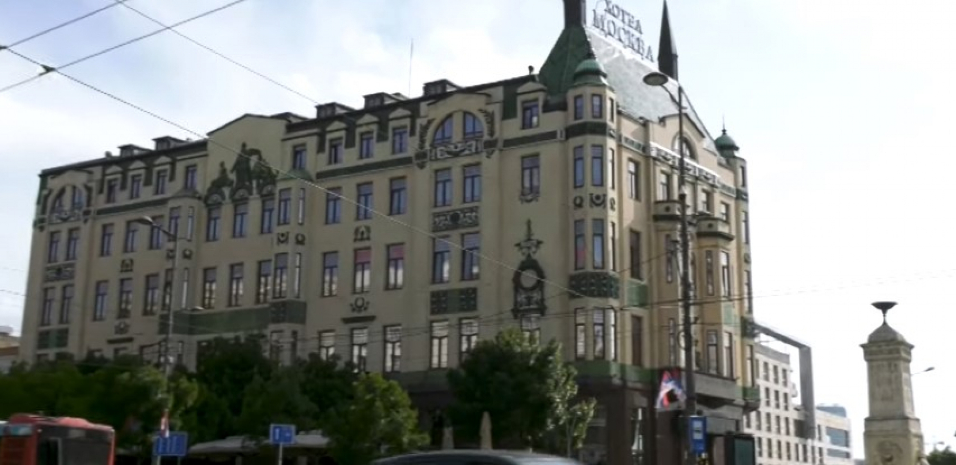 OTKRIVENA DUGO ČUVANA TAJNA BEOGRADA Priča o misterioznim stubovima na Terazijama, evo šta oni zapravo predstavljaju!