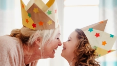 BAKA ME VOLI VIŠE NEGO TEBE Istraživanje otkriva zašto su posvećenije unucima nego deci, odgovor je jasan