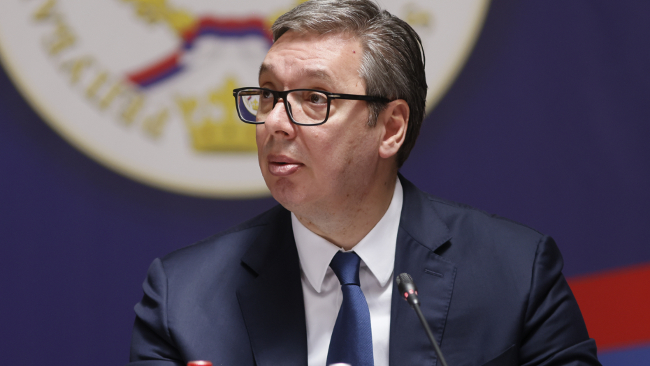 VUČIĆ SE UPRAVO OGLASIO MOĆNOM PORUKOM  Njegove reči čula je cela Srbija! (VIDEO)