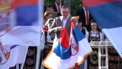 VUČIĆ RAŠIRIO ZASTAVU SRBIJE IZ UN: Sanjao sam je danima i noćima, znao koliko vredi