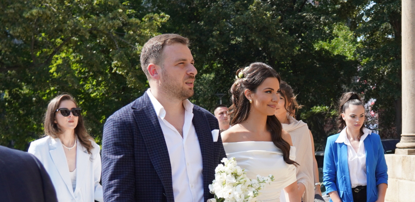 KOSJERINA ZA VENČANJE UNAJMILA PRIVATNO OBEZBEĐENJE! Ovaj detalj je svima promakao, voditeljki niko nije mogao da priđe