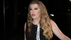 VIKI MILJKOVIĆ POKAZALA BUJNO POPRSJE! Uživaju u luksuzu, pevačica i Taške se baškare, svi komentarišu njen izgled