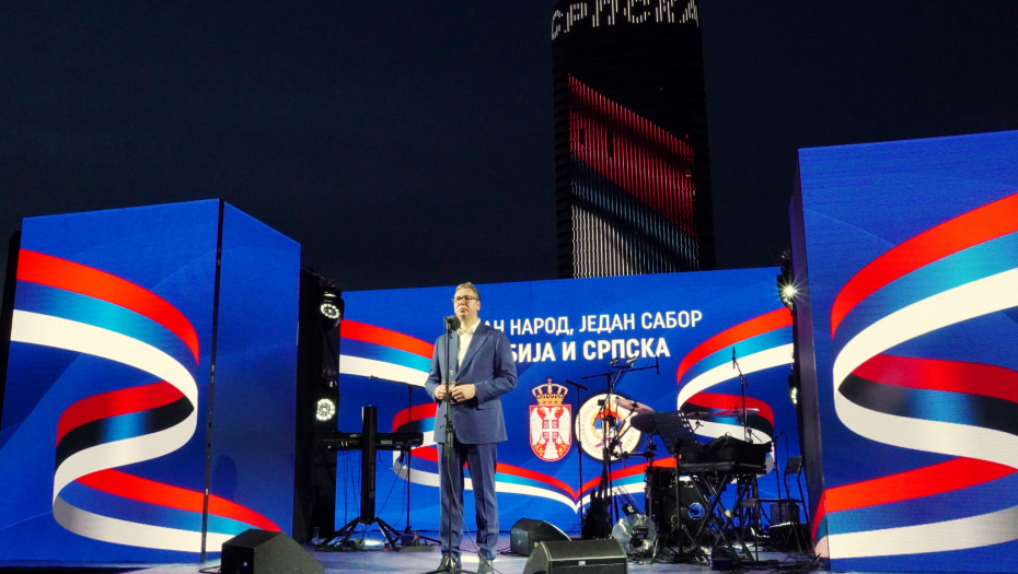 UVEREN SAM DA ĆEMO SAČUVATI SLOBODU I SRBIJE I SRPSKE Ključna poruka predsednika Vučića nakon Svesrpskog sabora u Beogradu (VIDEO)