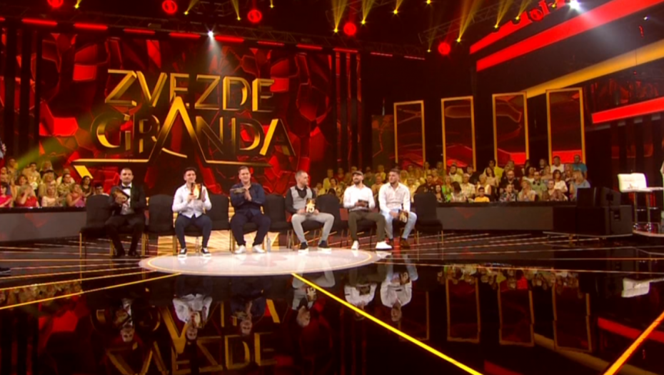 VODITELJ GRANDA KAO OD MAJKE ROĐEN! Uhvatili smo ga u nezgodnom trenutku, evo šta je radio