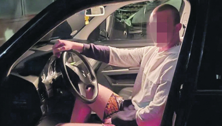 SUTRA SASLUŠANJE OSUMNJIČENOG ZA MASAKR U KNJAŽEVCU Otac, baka i deka ubijeni iz lovačke puške