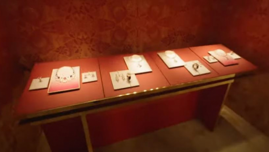 OPLJAČKAN "BULGARI" : Lopovi odneli dragulje vredne 500.000 evra!