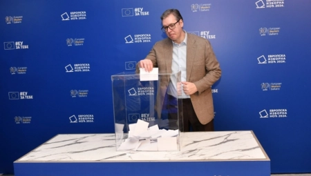 VUČIĆ OBAVIO SIMBOLIČNO GLASANJE Završava se ciklus glasanja za EP