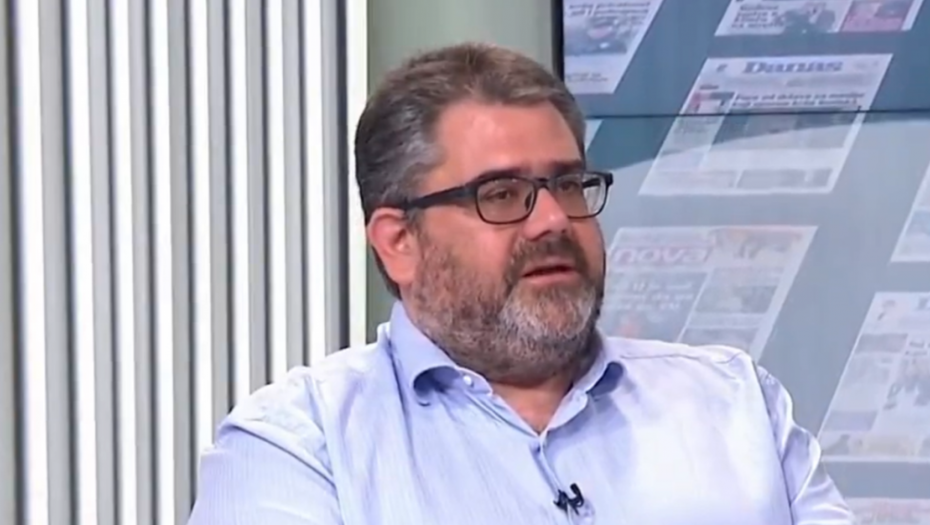 IDEOLOG ZELENO-LEVOG FRONTA POKOPAO OPOZICIJU "Ne bi umeli da vode državu sve i da dođe do smene Vučića!" (VIDEO)