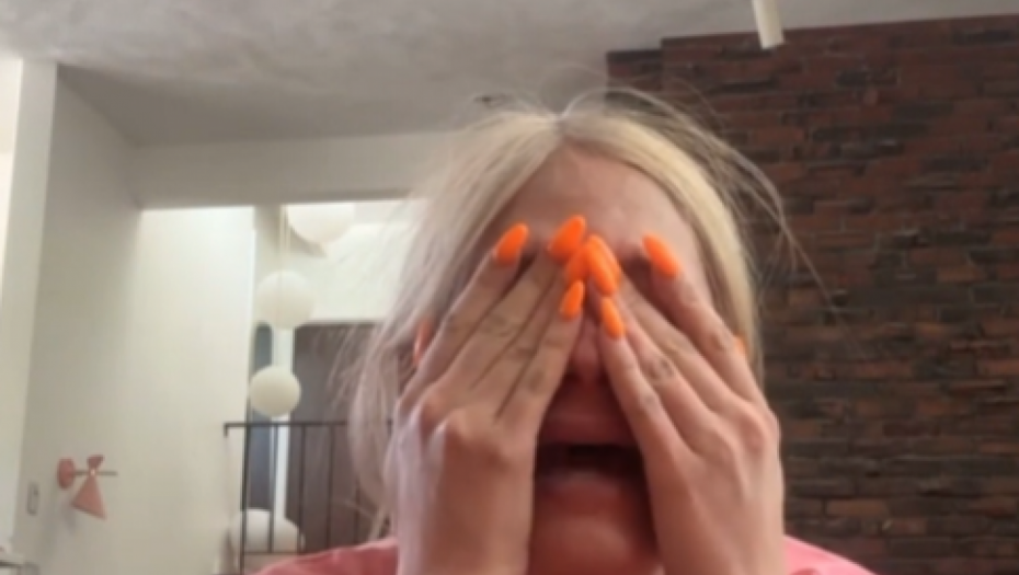 TRUDNU ŽENU VARAO SA NAJBOLJOM DRUGARICOM Poveo ljubavnicu na porodični odmor, pa se na BIZARAN način saznalo za preljubu (VIDEO)