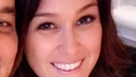 NAJMLAĐA ĆERKA PET GODINA STARIJA OD UNUKE Žena postala BAKA, a kad kaže koliko ima godina, NIKO JOJ NE VERUJE (VIDEO)