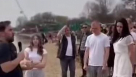 "SVETI SAVO I SVI SVECI, OPROSTITE MU JER NE ZNAJU ŠTA RADE" Oglasio se otac Predrag zbog stranca koji na Adi "krštava ljude" u šortsu i papučama