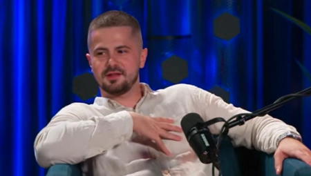 TI SI PAPUČAR, DALILI SI OPROSTIO PREVARU! Bilal Brajllović šokirao Dejana Dragojevića usred emisije, o njegovom potezu bruje svi!