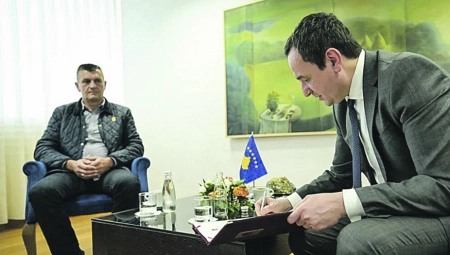 KURTIJEVI ŠPIJUNI PALILI SVOJA I TUĐA AUTA DA OPTUŽE SRPSKU LISTU Razotkrivanje albanskih agenata među Srbima na severu Kosova i Metohije (3)