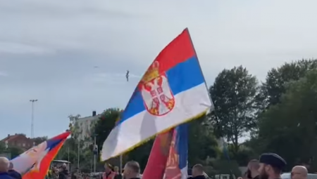 U TAČKI 4 REZOLUCIJE 1244 JASNO PIŠE - ODOBRITI POVRATAK SRPSKIH SNAGA NA KIM Da li ste nekada pročitali ceo ovaj dokument?