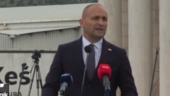 NA VUČIĆA SE DIGAO ČITAV ZAPAD! A ćute kad ministar odbrane Hrvatske iz BiH poziva na ujedinjenje Hrvata iz BiH i Hrvatske!