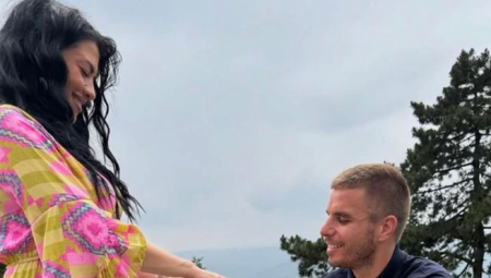 VERILA SE NAŠA POZNATA PEVAČICA Fudbaler sve organizovao u tajnosti na romantičnom putovanju