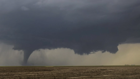 TORNADO STIGAO U SRBIJU, ZABELEŽEN U POŽEGI?! Nevreme napravilo haos u ovim delovima Srbije!