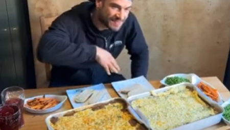 ZBOG IZAZOVA POJEO CELO PRASE, A ONDA SE DOKUSURIO Pao u komu na 10 sati, ne radite ovo ni u ludilu! (VIDEO)