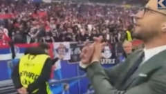SKANDAL BEZ PRESEDANA U NEMAČKOJ Novinar provocirao Srbe dvoglavim orlom, čeka se hitna reakcija UEFA (VIDEO)