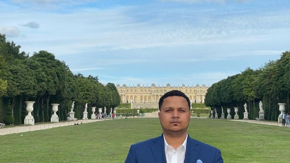 USVOJIO GA ČOVEK IZ GRADSKE ČISTOĆE Po rođenju ga majka bacila U ĐUBRE, a sada je napravio PRAVO ČUDO od svog života (FOTO)