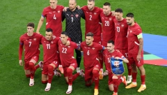 PIKSI NEĆE NOVI RAZORNI ZEMLJOTRES Selektor presekao oko Tadića