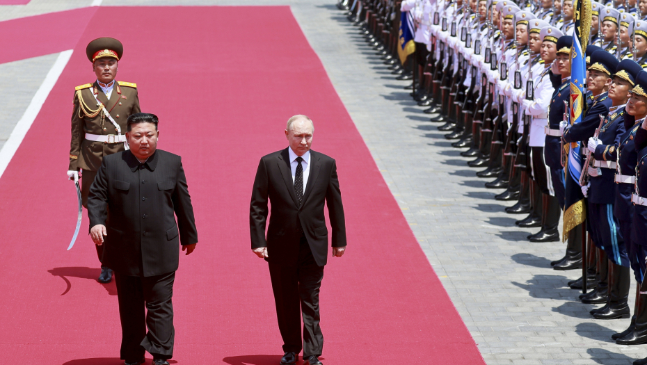 ZAPAD I EVROPA KASNO SHVATILI ŠTA TO RADI PUTIN! Ovo su dogovori koje je napravio na svojoj "turneji"