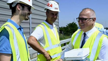 VESIĆ POSETIO RADNIKE: Rehabilitacija na auto-putu ''Miloš Veliki'' kod Uba (FOTO)