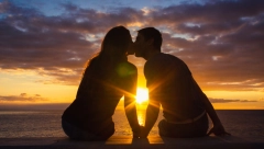 VIKEND HOROSKOP ZA PERIOD OD 5. DO 7. JULA Blizancima iznenadni gosti, Raku romantika blizu vode, Vagi porodični sukobi