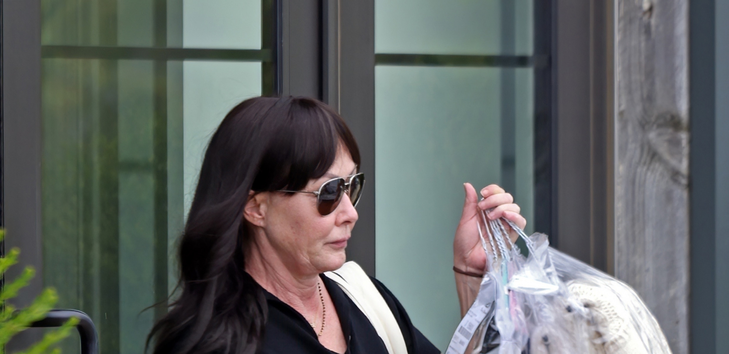 UMRLA PRE 16 DANA, JOŠ JE NISU SAHRANILI! Javnost u šoku, niko ne zna šta se dešava s telom omiljene glumice