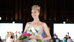 MAĆEHA MIS SRBIJE JE RIJALITI UČESNICA Udala se za Aleksandrinog oca, razlika u godinama je ogromna, imaju i sina!