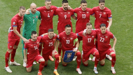 DETALJI KOJE NISMO ZNALI Golman "Orlova" otkrio dešavanja iz svlačionice, pa spomenuo i čuvenu anegdotu o Mihi (VIDEO)