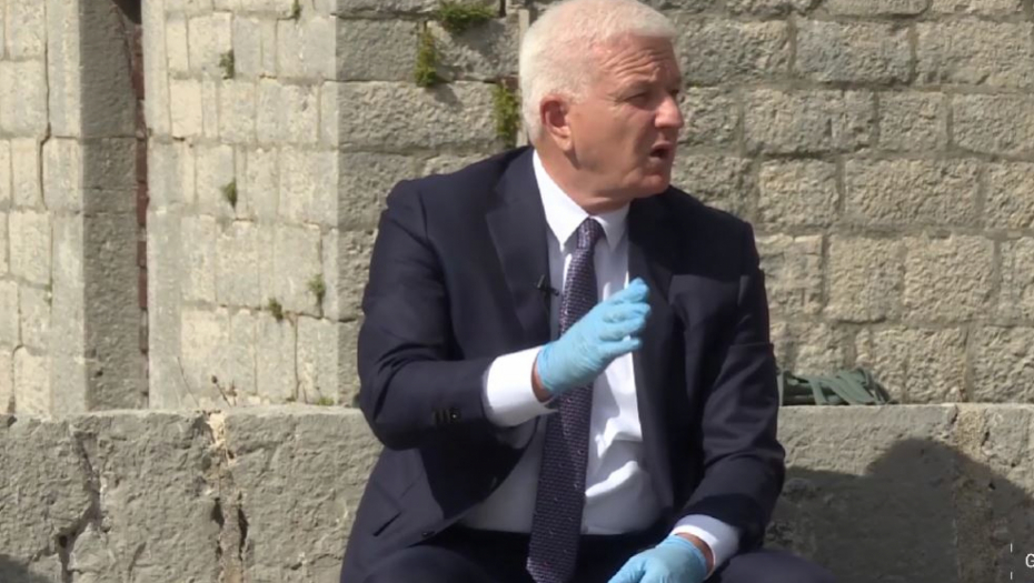 RASKOL U CETINJSKOM DPS-u: Četvoro odbornika prelazi kod Markovića?