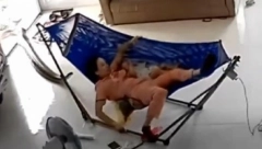 DOBRO POGLEDAJTE OVAJ ZASTRAŠUJUĆI SNIMAK Kada vidite zbog čega ova majka vrišti, zalediće vam se krv u žilama!