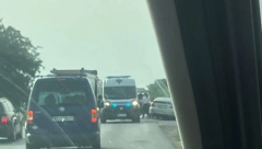 DIREKTAN SUDAR U GRDELIČKOJ KLISURI   Vozač pežoa prešao u suprotnu traku i direktno se sudario sa kamionom
