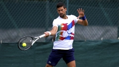 ĐOKOVIĆ SE MNOGO KOCKA Nole dobio važno upozorenje, i to od bivšeg trenera